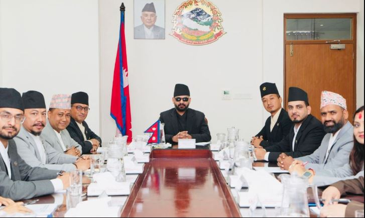 ४६ पछि सार्वजनिक पदमा आसीनको सम्पत्ति छानबिन‚ भ्रष्टाचारसम्बन्धी सूचना दिने व्यक्तिलाई सुरक्षा र प्रोत्साहन