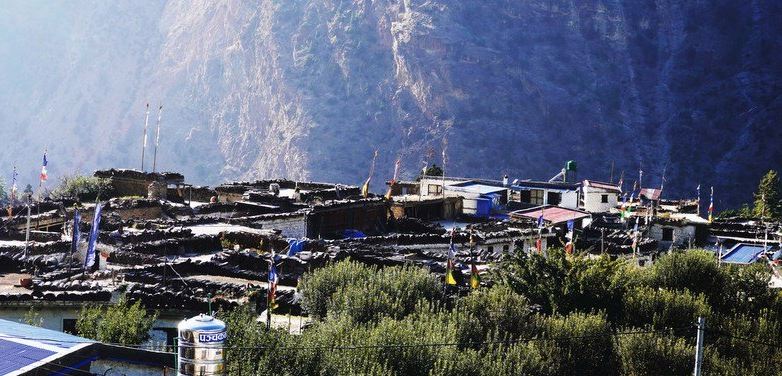 सीमा कुर्न बसेको चिमाङ गाउँ