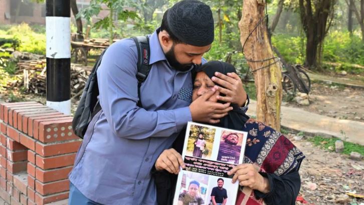 विद्यार्थी आन्दोलनमा मारिएकाको शव खोज्न ढाकामा सामूहिक चिहान उत्खनन्