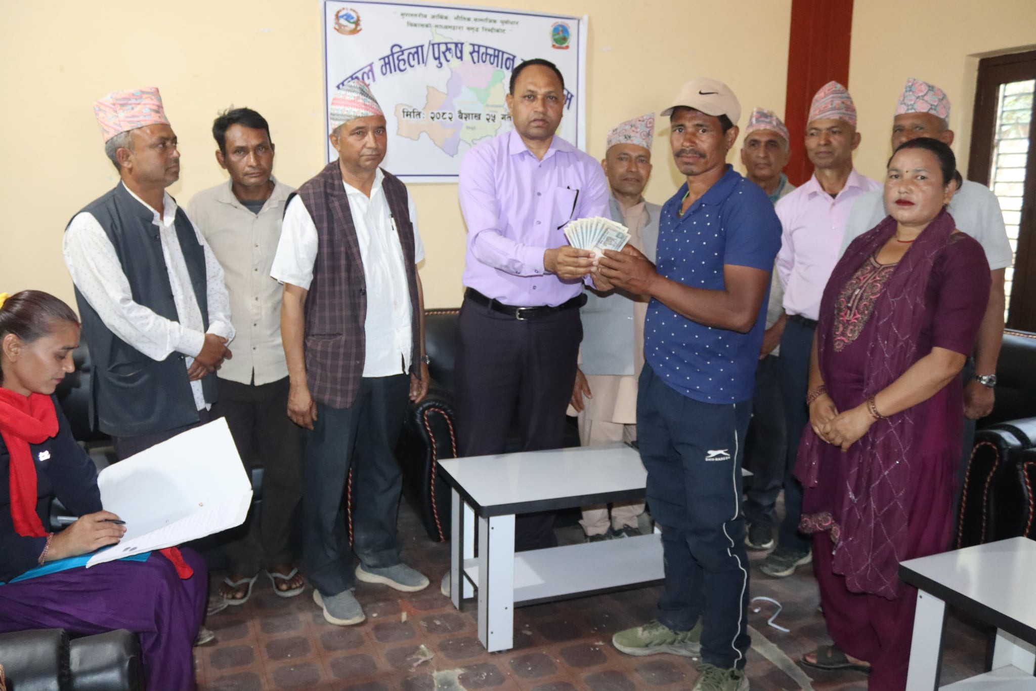 स्थानीय तहले दिने भत्ता थापेर मख्ख छन् एकल पुरुष