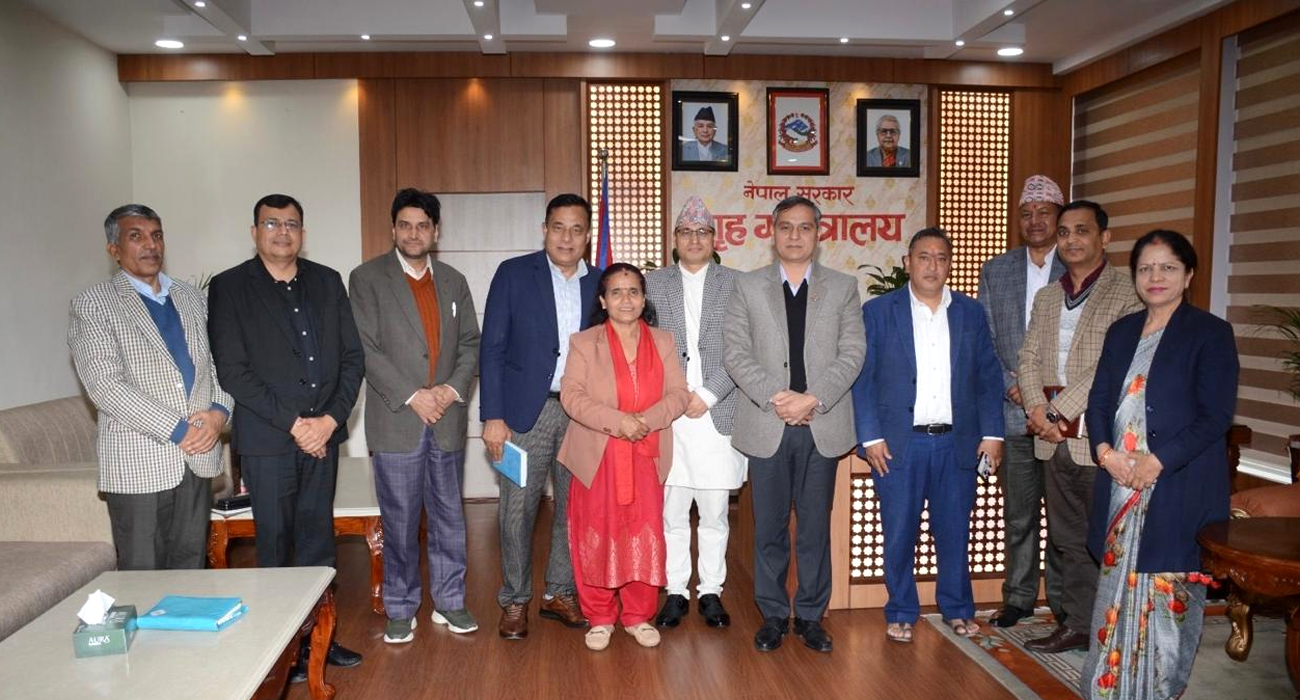 गाउँपालिका महासंघ, नगरपालिका संघ र जिल्ला समन्वय समिति महासंघसँग गृहमन्त्रीको छलफल