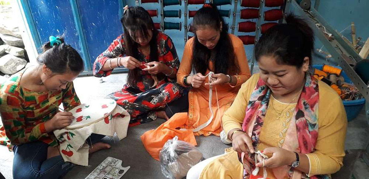 महिला उद्यमीद्वारा उत्पादित सामग्रीको नेपालगञ्जमा प्रदर्शनी, ५ दिनमा १५ लाख बढीको कारोबार