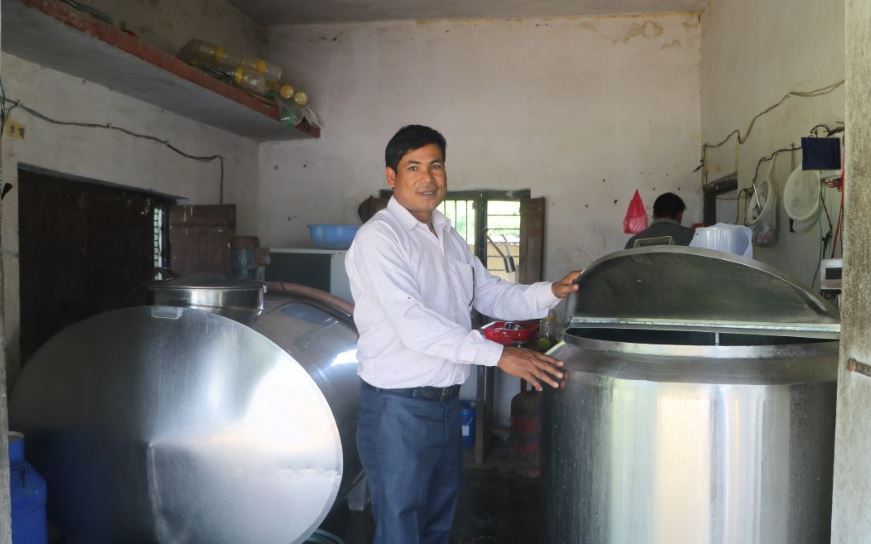 दुई लिटर दूधले शुरू गरेको व्यवसायबाट ९० लाखको सम्पत्ति