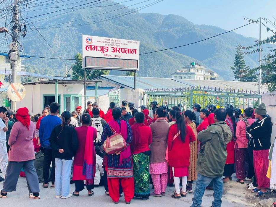 शल्यक्रिया गराउँदा आमा र शिशु निधन, अस्पतालमा प्रदर्शन