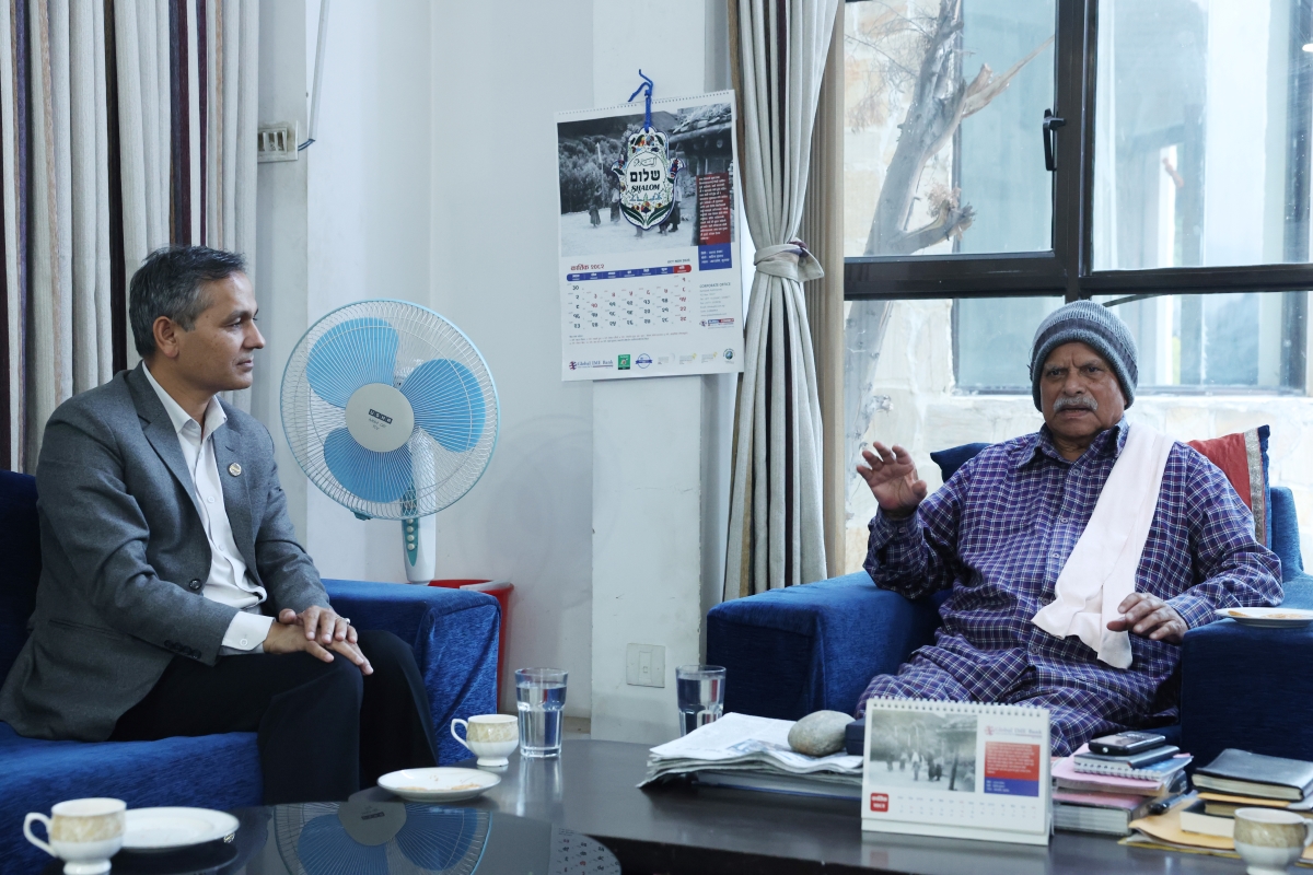 पूर्व राष्ट्रपति यादवसँग गृहमन्त्री अर्यालको निर्वाचन उन्मुख संवाद